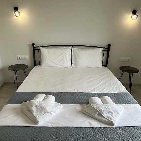 Angel Homes 普拉基亚斯 外观 照片