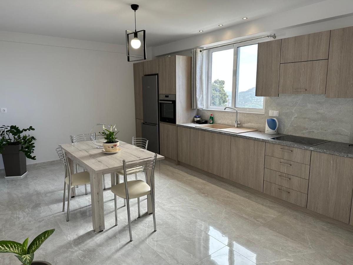Angel Homes 普拉基亚斯 外观 照片