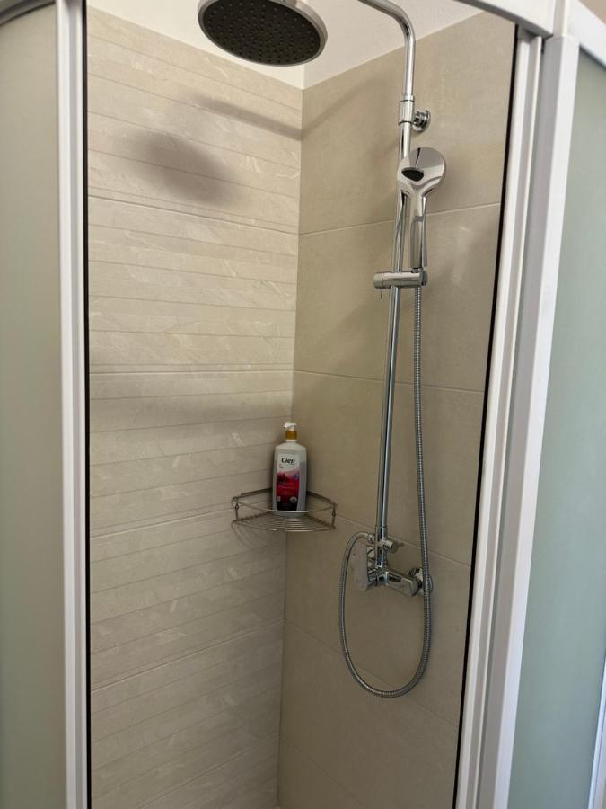 Angel Homes 普拉基亚斯 外观 照片
